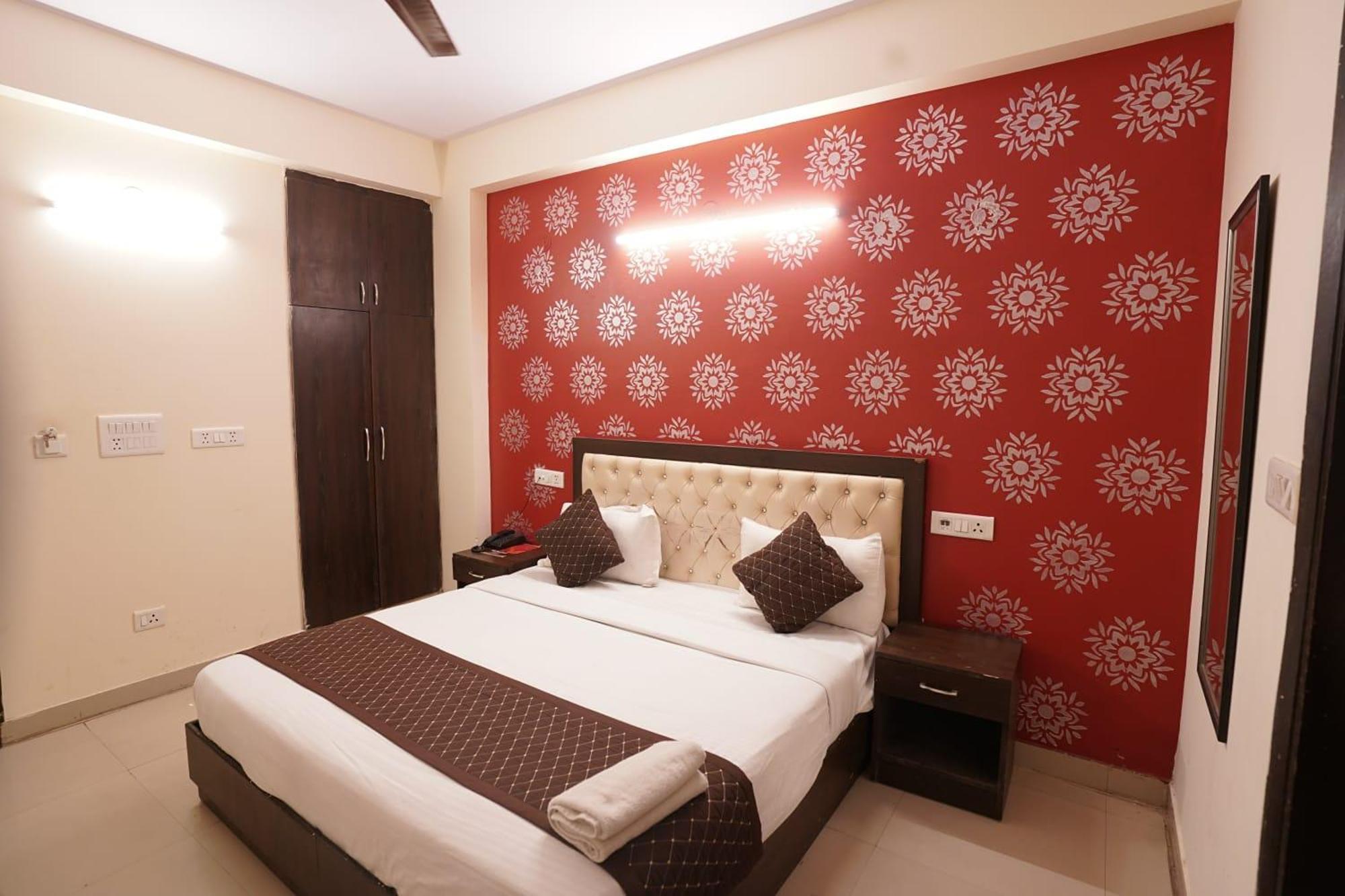 Hotel Tourist Palace Nuova Delhi Esterno foto
