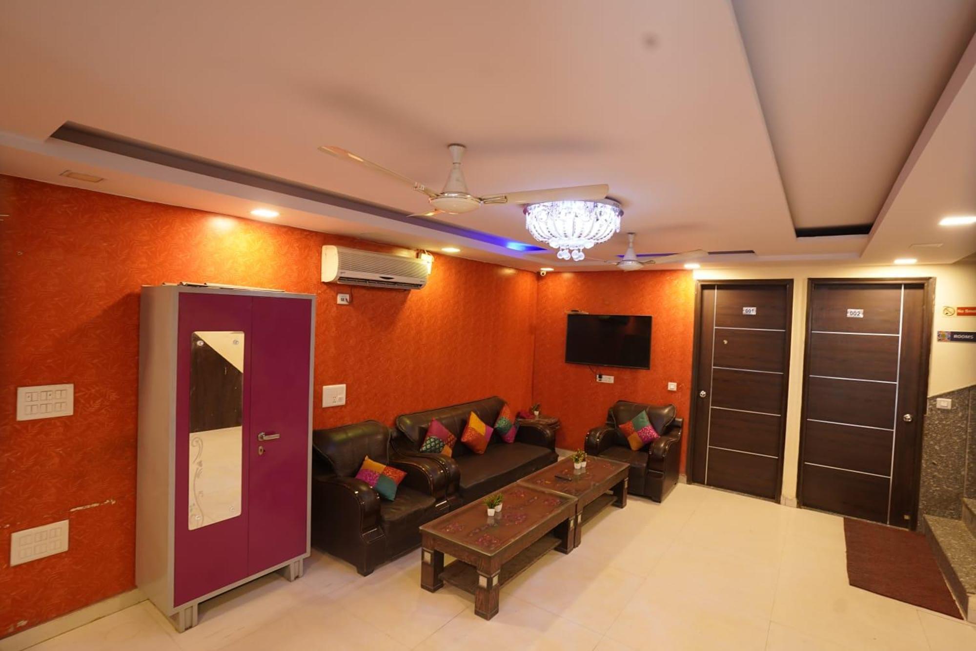 Hotel Tourist Palace Nuova Delhi Esterno foto